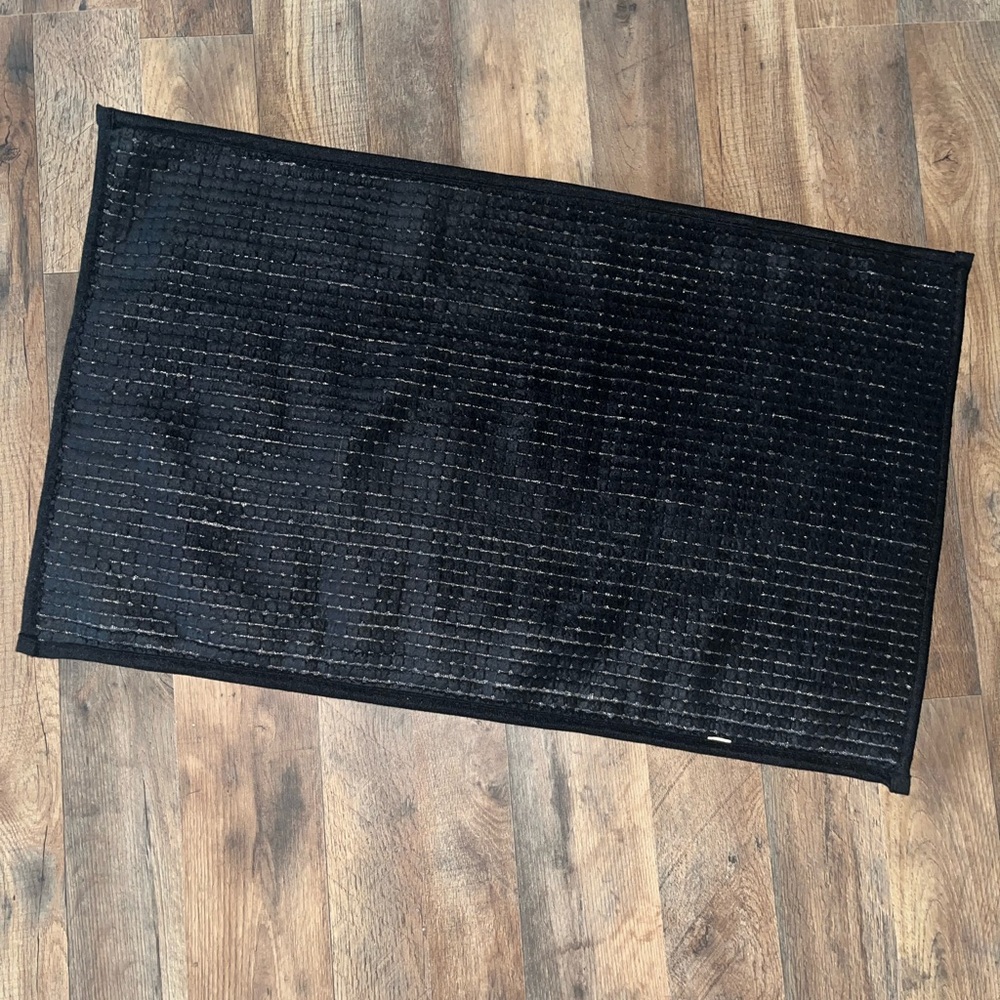 Bath rug - Picture 2 of 3
